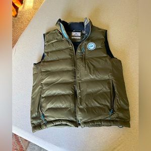 Men’s southern tide heavy down feather puffer vest